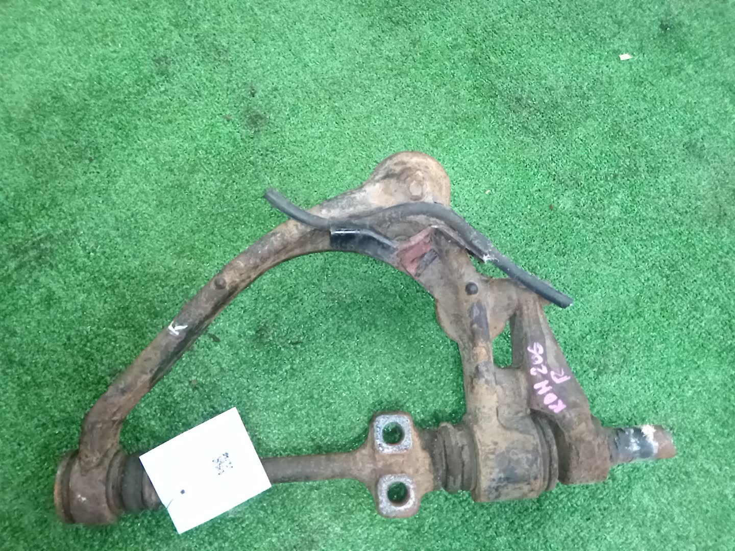 Рычаг правый передний TOYOTA HIACE KDH206 1KD-FTV 1 ракурс