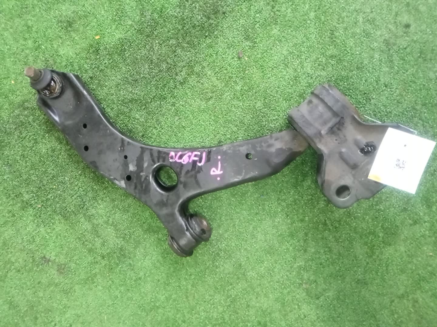 Рычаг правый передний MAZDA AXELA, MAZDA 3, 3 BL6FJ, BLEFW, BL5FP, BLEAP, BLEFP, BLFFP, BL3FW, BL5FW, BLEAW, BLFFW, BL Z6 1 ракурс