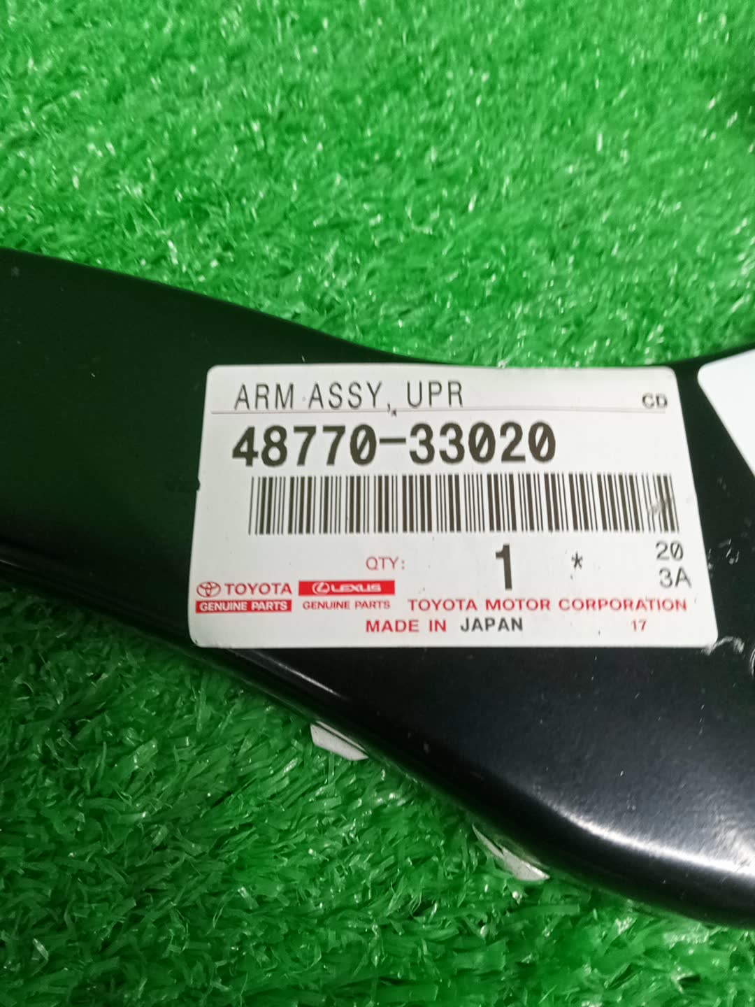 Рычаг правый задний TOYOTA CAMRY AXVH70 A25A-FXS 48770-33020 2 ракурс Рычаг правый задний TOYOTA CAMRY AXVH70 A25A-FXS 48770-33020 2 ракурс