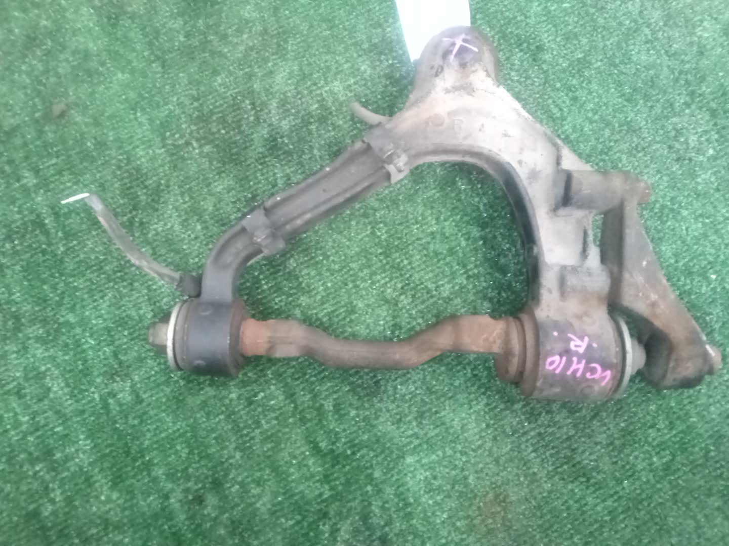 Рычаг правый передний TOYOTA GRANVIA VCH10W 5VZ-FE 1 ракурс