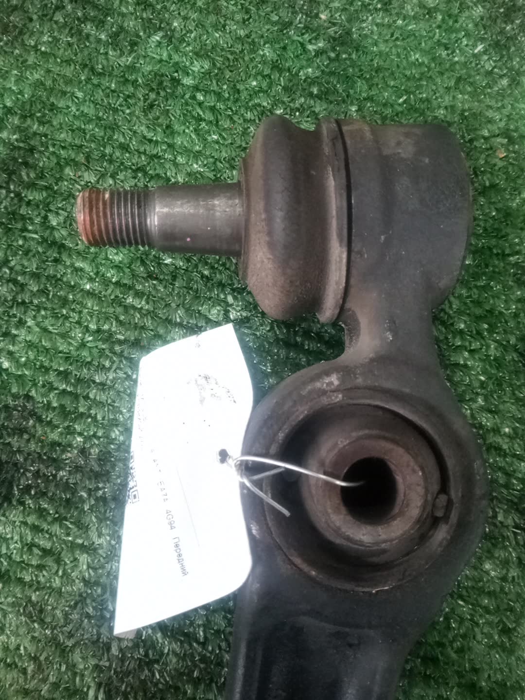 Рычаг правый передний MITSUBISHI GALANT, LEGNUM EA1A, EA7A, EC1A, EC7A, EC3A, EC5A, EA3A, EC1W, EC5W, EA1W, EA3W, EA4W, EC3W, EC4W, EC7W, EA5W, EA7W 4G94 2 ракурс Рычаг правый передний MITSUBISHI GALANT, LEGNUM EA1A, EA7A, EC1A, EC7A, EC3A, EC5A, EA3A, EC1W, EC5W, EA1W, EA3W, EA4W, EC3W, EC4W, EC7W, EA5W, EA7W 4G94 2 ракурс