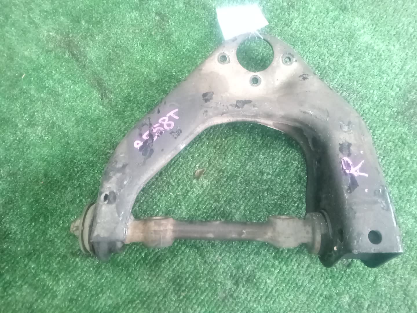 Рычаг правый передний MAZDA BONGO SE58T D5 1 ракурс