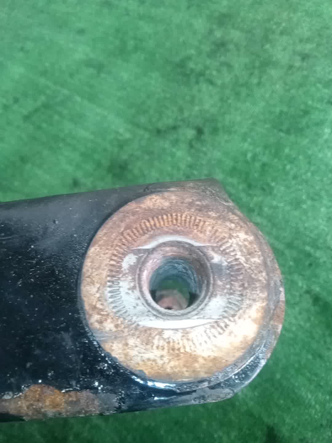 Рычаг правый передний NISSAN VANETTE SK82MN F8 4 ракурс