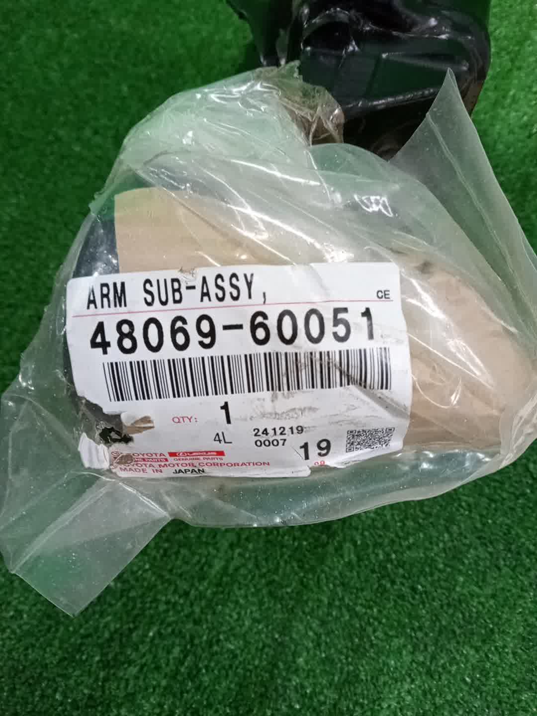 Рычаг левый передний TOYOTA LAND CRUISER PRADO GRJ150 1GR-FE 48069-60051 2 ракурс