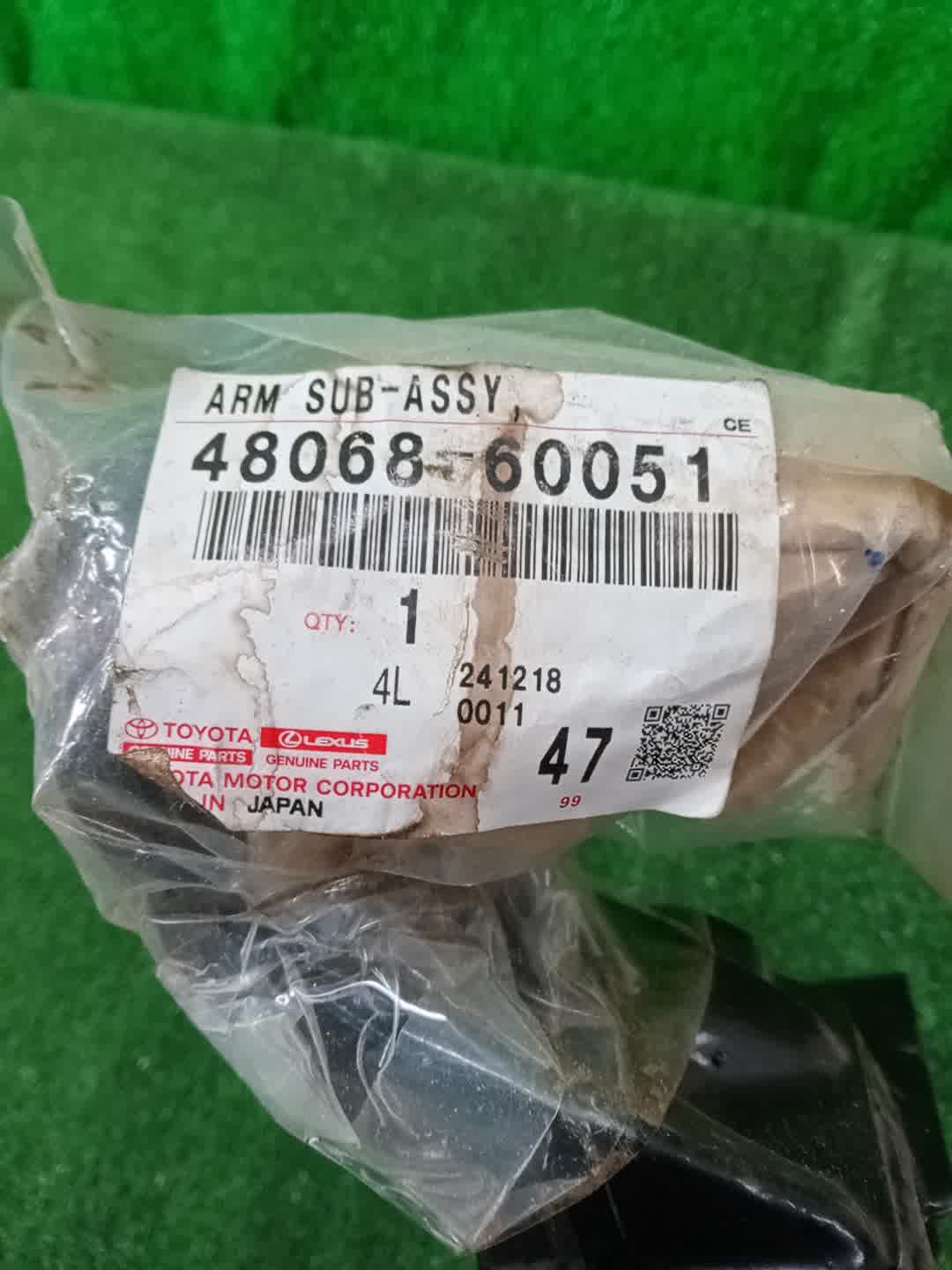 Рычаг правый передний TOYOTA LAND CRUISER PRADO GRJ150 1GR-FE 48068-60051 2 ракурс