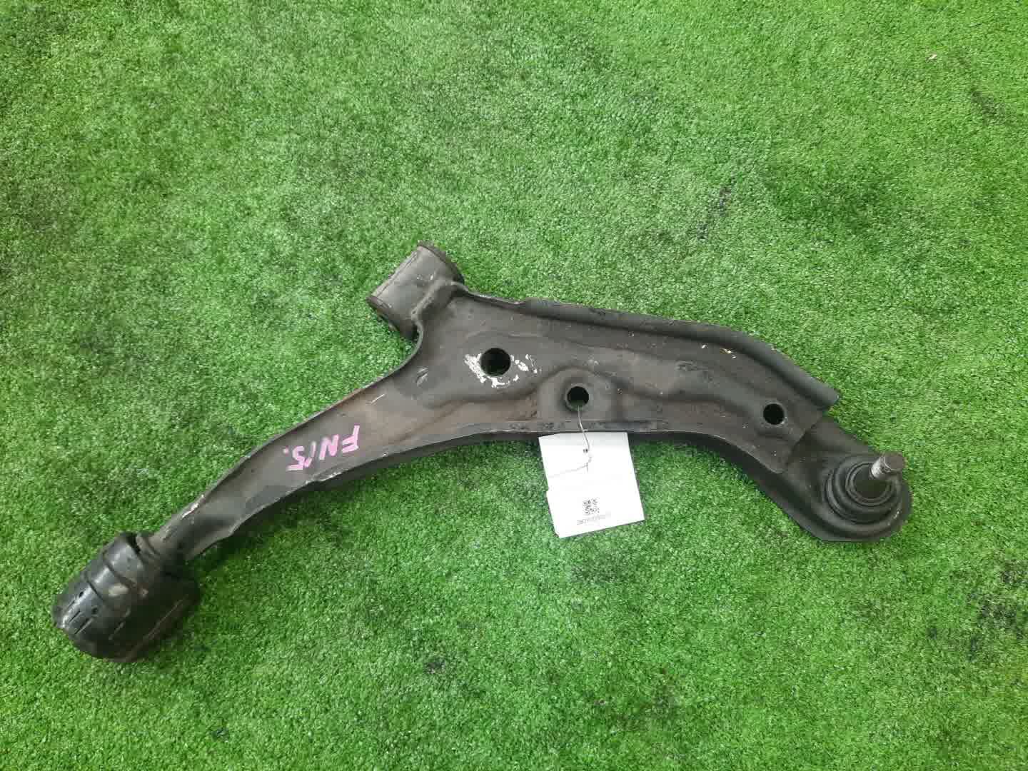 Рычаг правый передний NISSAN PULSAR N15 GA15DE 1 ракурс
