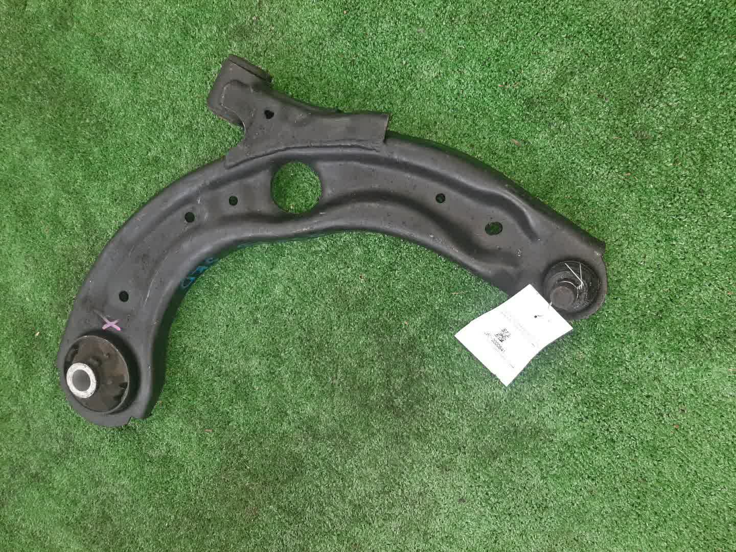 Рычаг правый передний MAZDA DEMIO DJ5FS S5-DPTS 1 ракурс