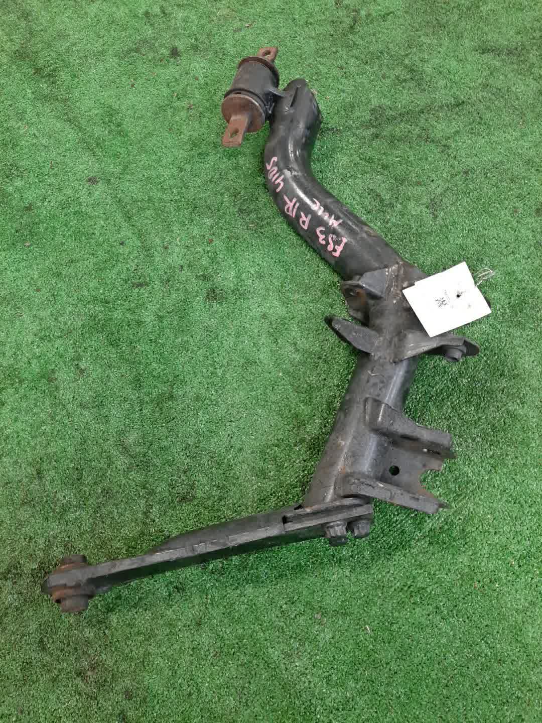 Рычаг правый задний HONDA CIVIC FERIO ES3 D17A 1 ракурс