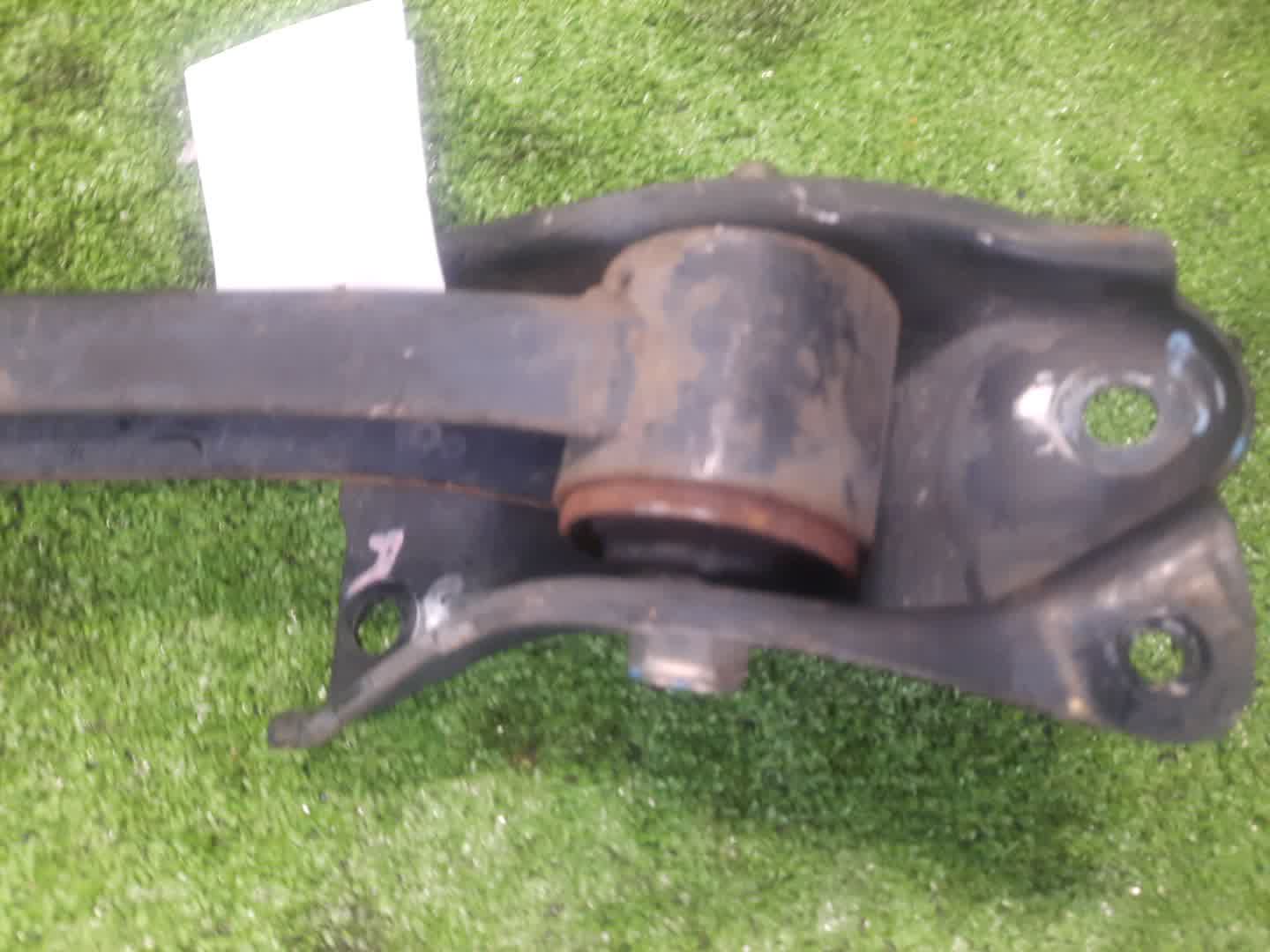 Рычаг правый задний SUBARU PLEO RV2 EN07 2 ракурс