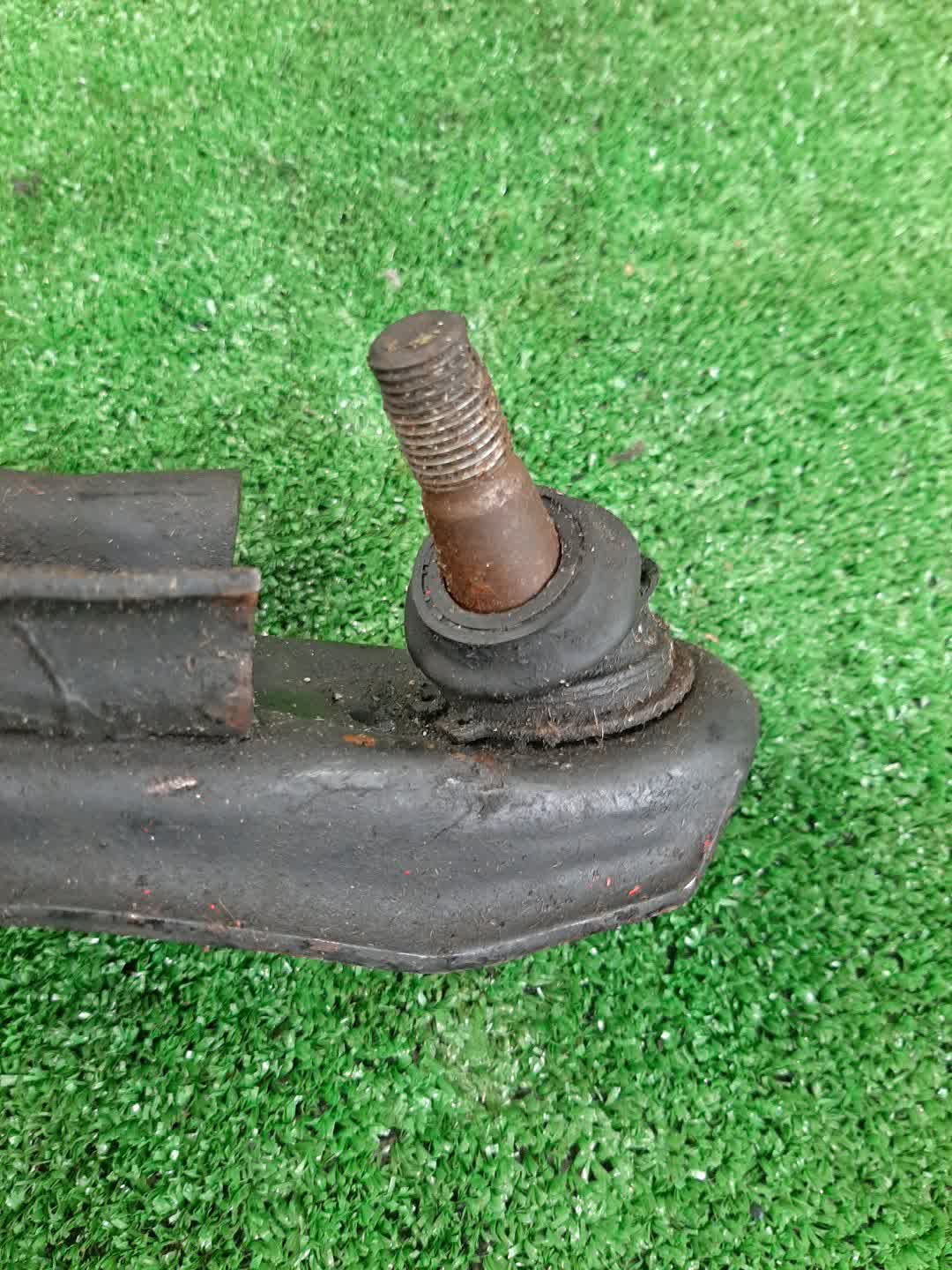 Рычаг правый передний NISSAN BLUEBIRD, PRIMERA SU14, QU14, HU14, EU14, P11, WP11, QP11, HP11, WQP11, WHP11 CD20E, QG18DE, QG18DD, SR20DE, SR20VE, SR18DE 2 ракурс