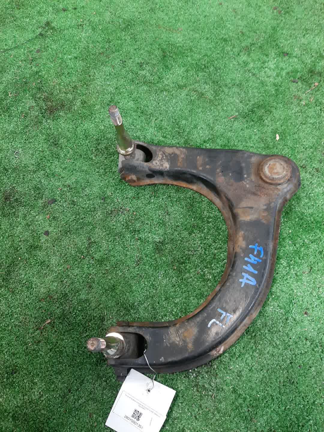 Рычаг левый передний MITSUBISHI DIAMANTE F36W, F36A, F31A, F34A, F46A, F41A, F47A 6G72, 6G73, 6A13 1 ракурс