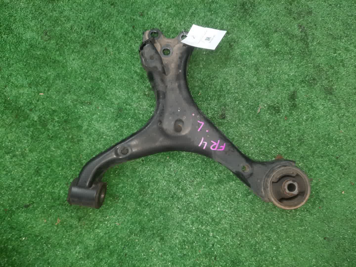 Рычаг левый передний HONDA JADE FR4 LEB 1 ракурс
