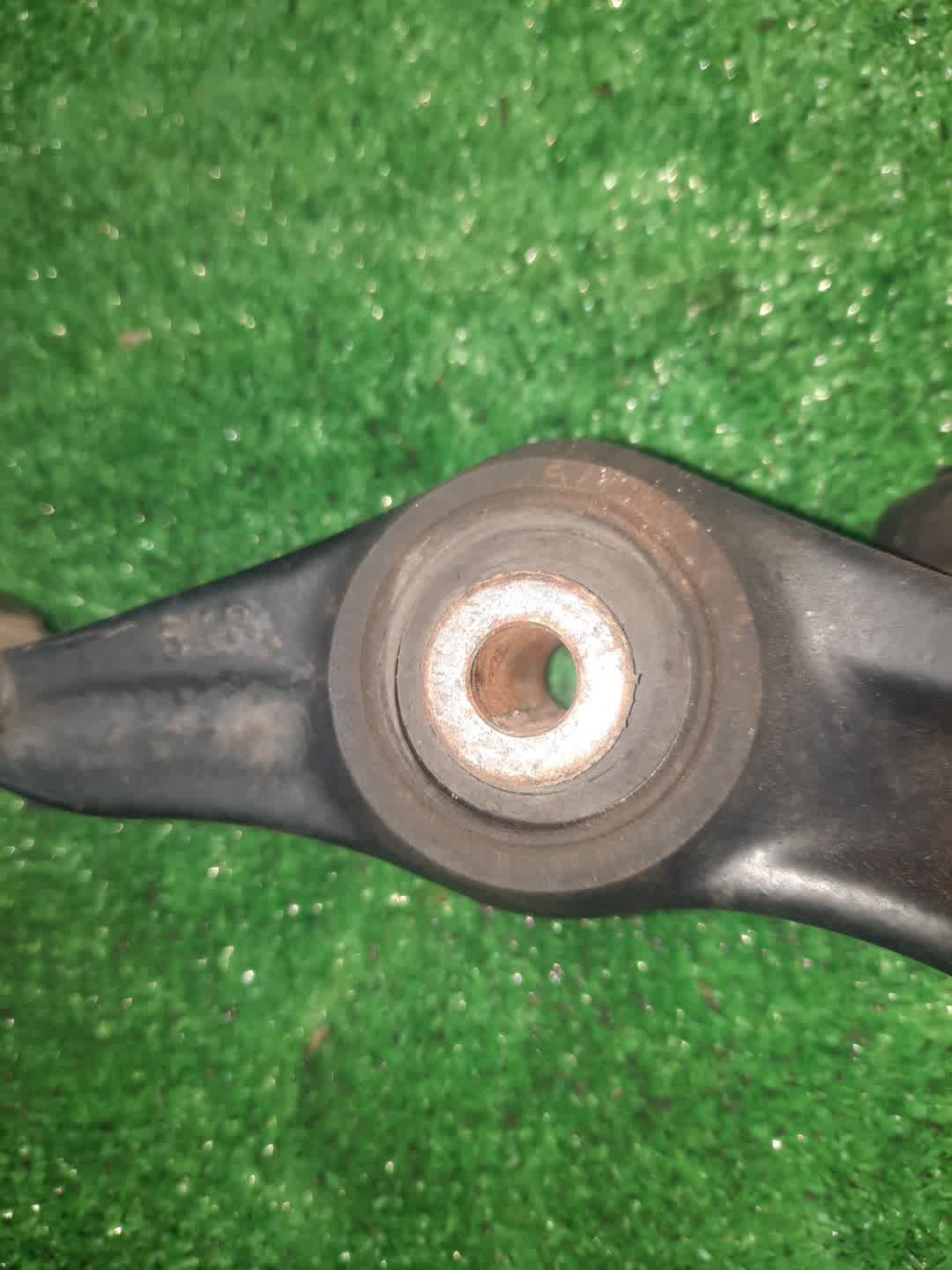 Рычаг правый передний HONDA AVANCIER TA1 F23A 1 ракурс
