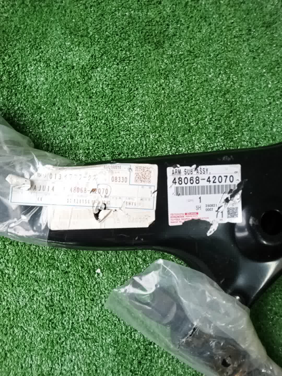 Рычаг правый передний TOYOTA RAV4 MXAA52 48068-42070 4 ракурс