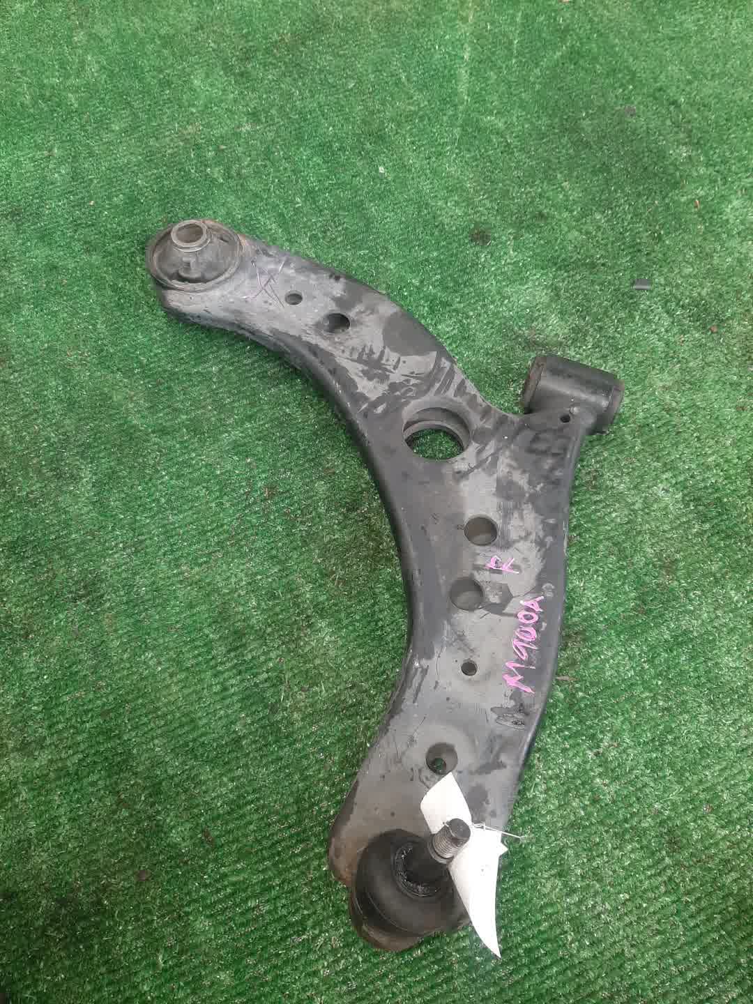 Рычаг правый передний TOYOTA THOR, JUSTY, TANK, ROOMY M910S, M900S, M900F, M910F, M910A, M900A 1KR-FE 1 ракурс