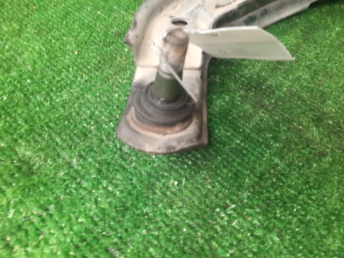 Рычаг левый передний NISSAN BLUEBIRD, PRIMERA SU14, QU14, HU14, EU14, P11, WP11, QP11, HP11, WQP11, WHP11 CD20E, QG18DE, QG18DD, SR20DE, SR20VE, SR18DE 2 ракурс
