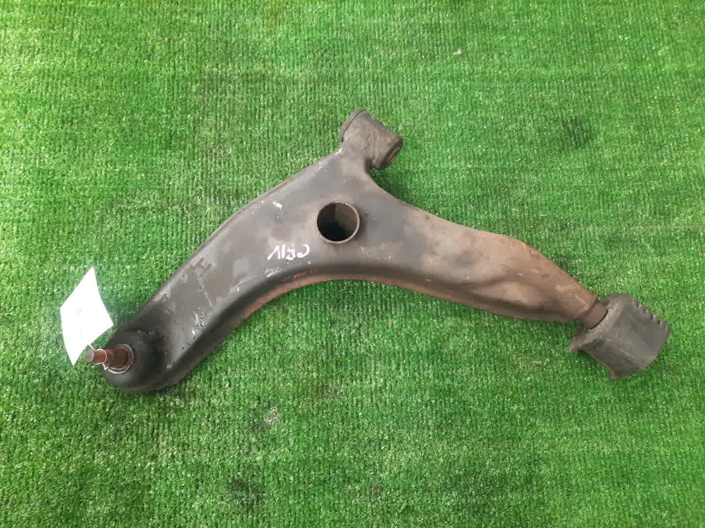Рычаг левый передний  MITSUBISHI LIBERO CB1V 4G13 1 ракурс