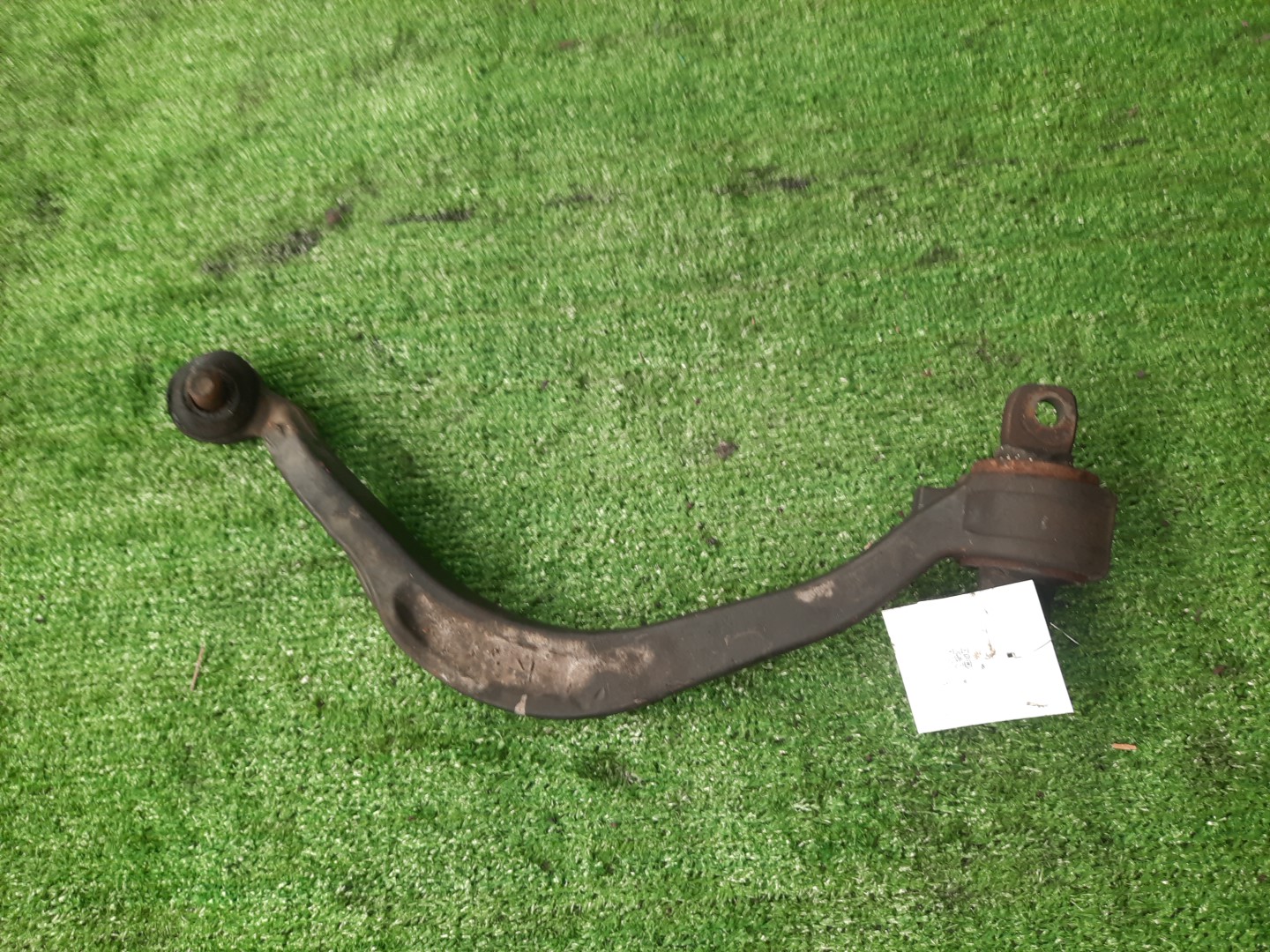Рычаг правый передний MITSUBISHI GALANT, LEGNUM EA1A, EA7A, EC1A, EC7A, EC3A, EC5A, EA3A, EC1W, EC5W, EA1W, EA3W, EA4W, EC3W, EC4W, EC7W, EA5W, EA7W 6A13TT 1 ракурс Рычаг правый передний MITSUBISHI GALANT, LEGNUM EA1A, EA7A, EC1A, EC7A, EC3A, EC5A, EA3A, EC1W, EC5W, EA1W, EA3W, EA4W, EC3W, EC4W, EC7W, EA5W, EA7W 6A13TT 1 ракурс