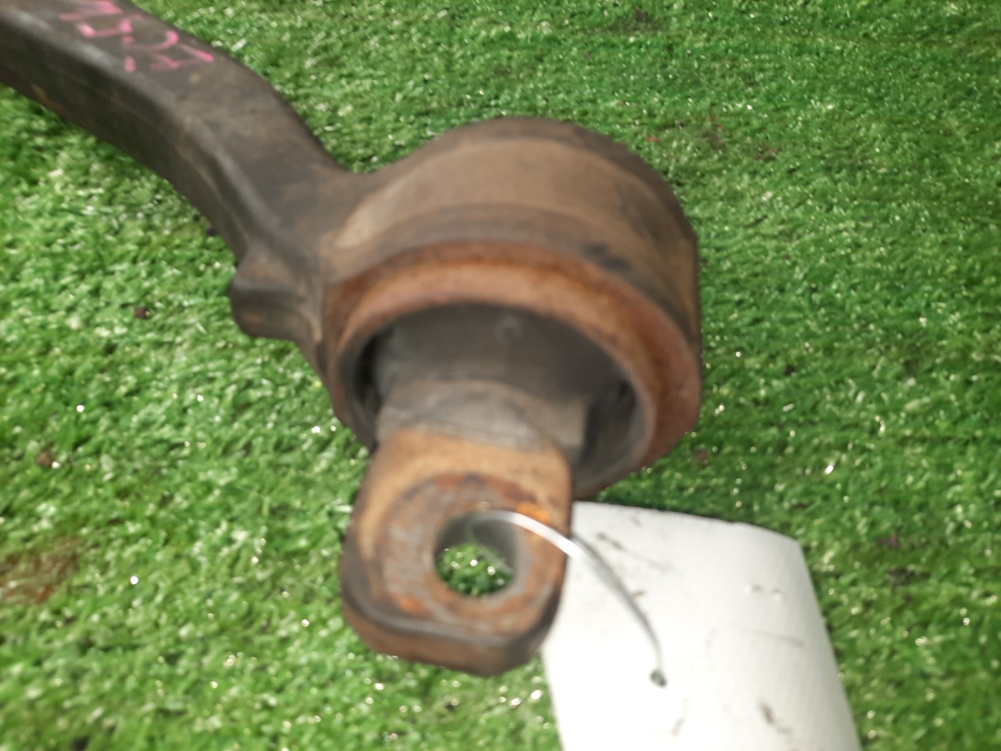 Рычаг левый передний MITSUBISHI GALANT, LEGNUM EA1A, EA7A, EC1A, EC7A, EC3A, EC5A, EA3A, EC1W, EC5W, EA1W, EA3W, EA4W, EC3W, EC4W, EC7W, EA5W, EA7W 6A13TT 2 ракурс Рычаг левый передний MITSUBISHI GALANT, LEGNUM EA1A, EA7A, EC1A, EC7A, EC3A, EC5A, EA3A, EC1W, EC5W, EA1W, EA3W, EA4W, EC3W, EC4W, EC7W, EA5W, EA7W 6A13TT 2 ракурс