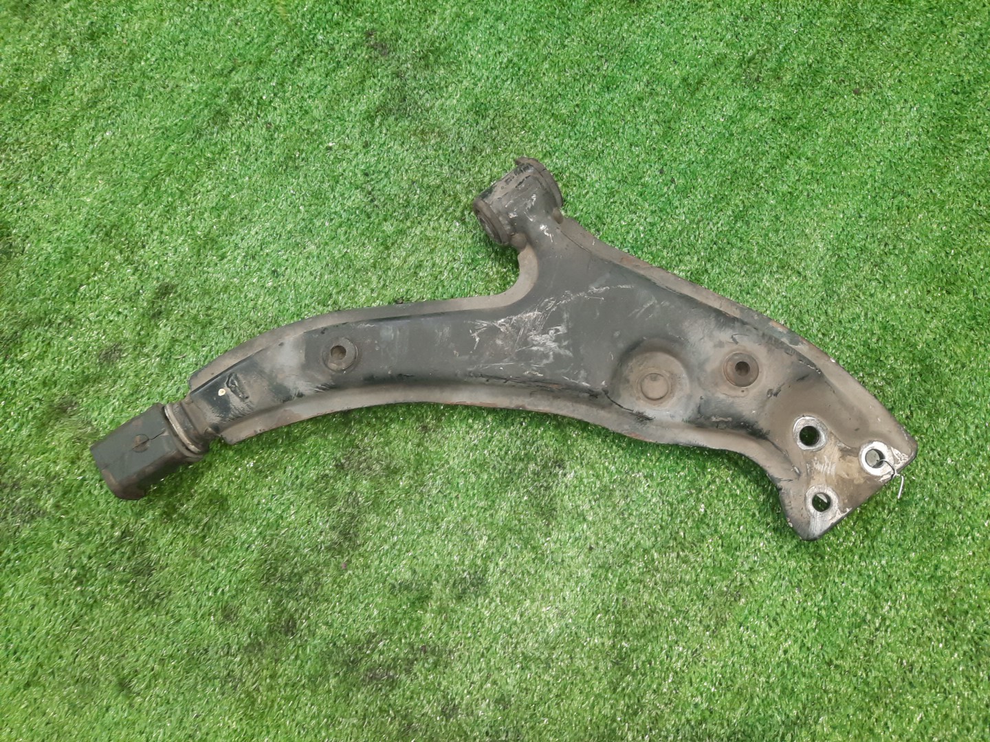 Рычаг правый передний TOYOTA CORSA EL41 4E-FE 1 ракурс