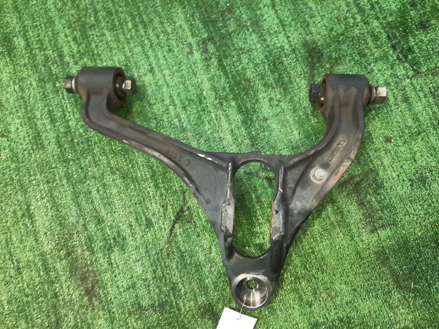 Рычаг правый передний MITSUBISHI CANTER FBA00 4P10 1 ракурс