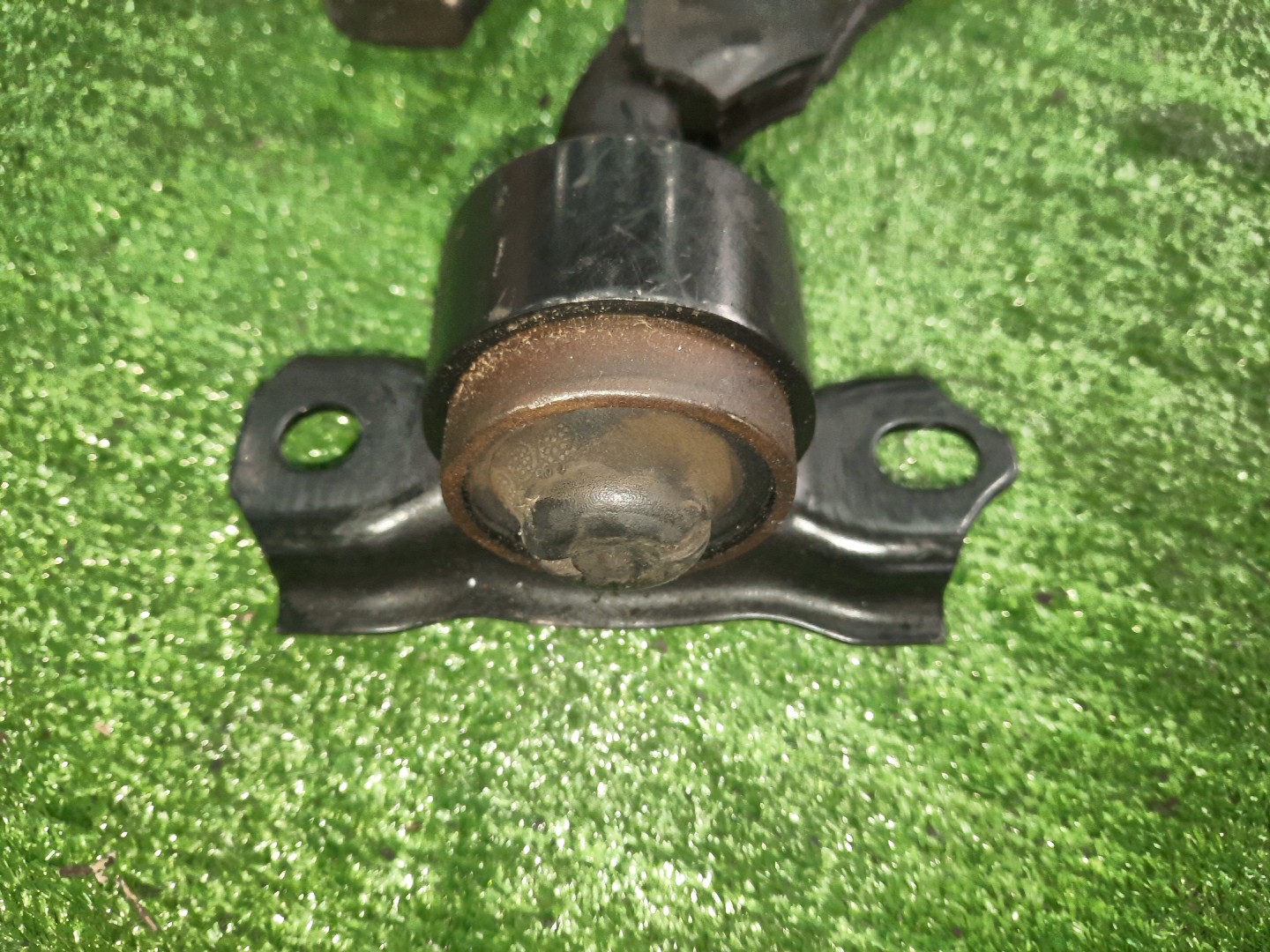 Рычаг правый передний NISSAN BLUEBIRD, PRIMERA SU14, QU14, HU14, EU14, P11, WP11, QP11, HP11, WQP11, WHP11 CD20E, QG18DE, QG18DD, SR20DE, SR20VE, SR18DE 3 ракурс