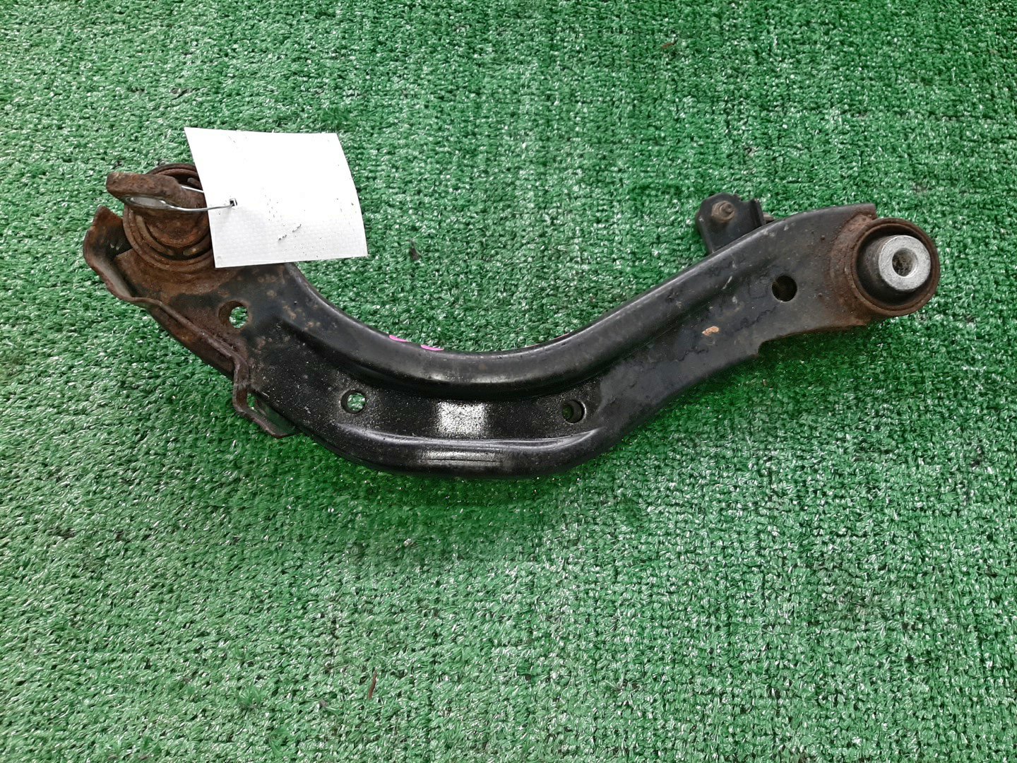 Рычаг правый задний HONDA CIVIC FD1 R18A 1 ракурс