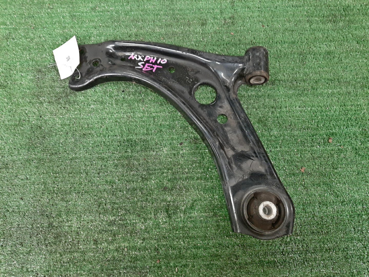 Рычаг левый передний TOYOTA YARIS MXPH10 M15A-FXE 1 ракурс