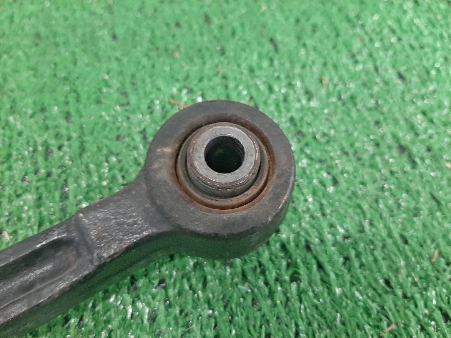 Рычаг правый передний MAZDA DEMIO DW5W B5 2 ракурс