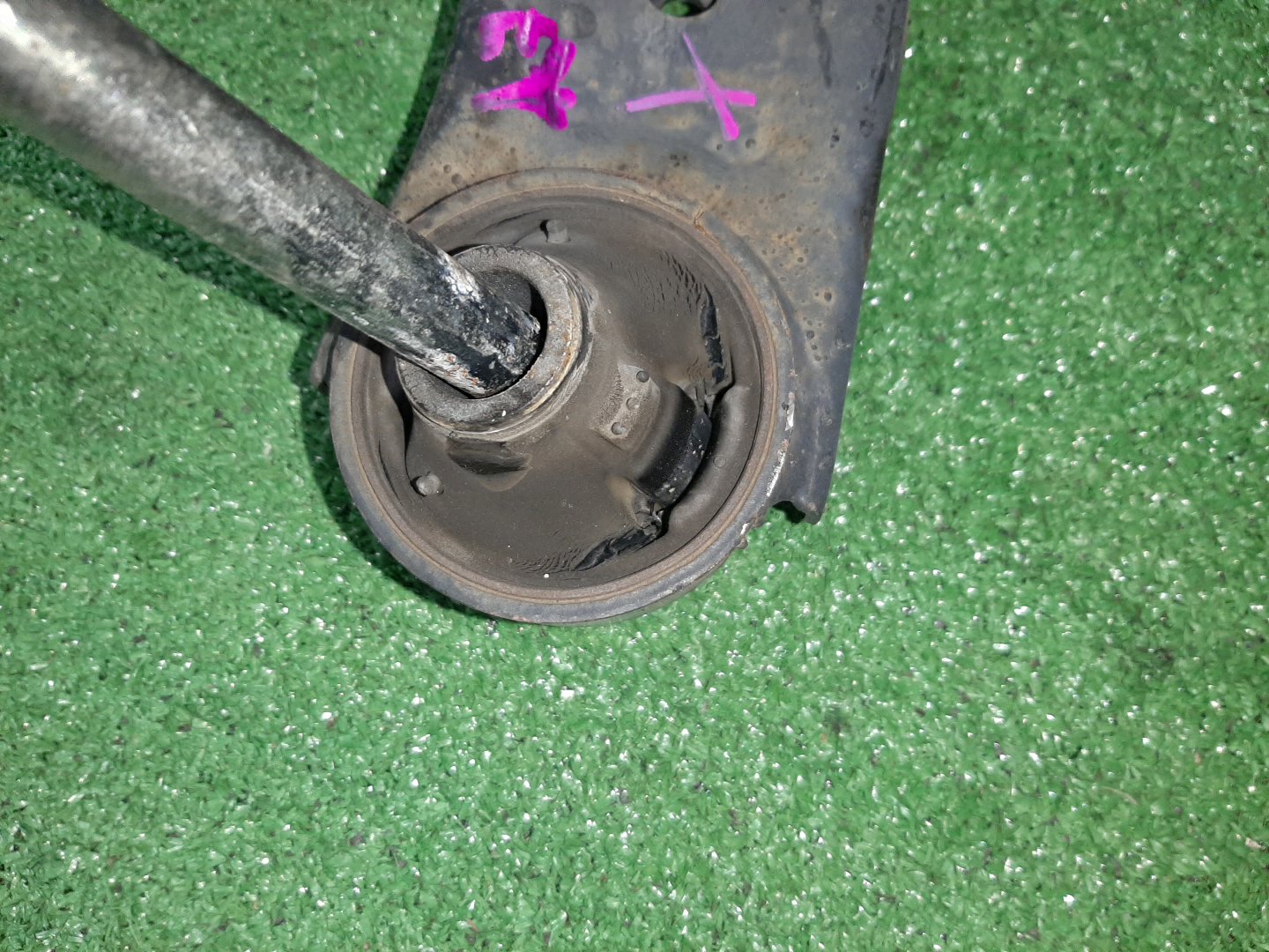 Рычаг левый передний TOYOTA BOON LUMINAS, PASSO SETTE, PASSO, BB, BOON, COO M512G, M502G, M502E, M512E, KGC15, KGC10, KGC30, NGC30, KGC35, QNC10, QNC20, QNC21, QNC25, M301S, M600S, M601S, M610S, M310S, M300S, M401S, M402S, M411S 3SZ-VE, 1KR-FE, 1NR-F