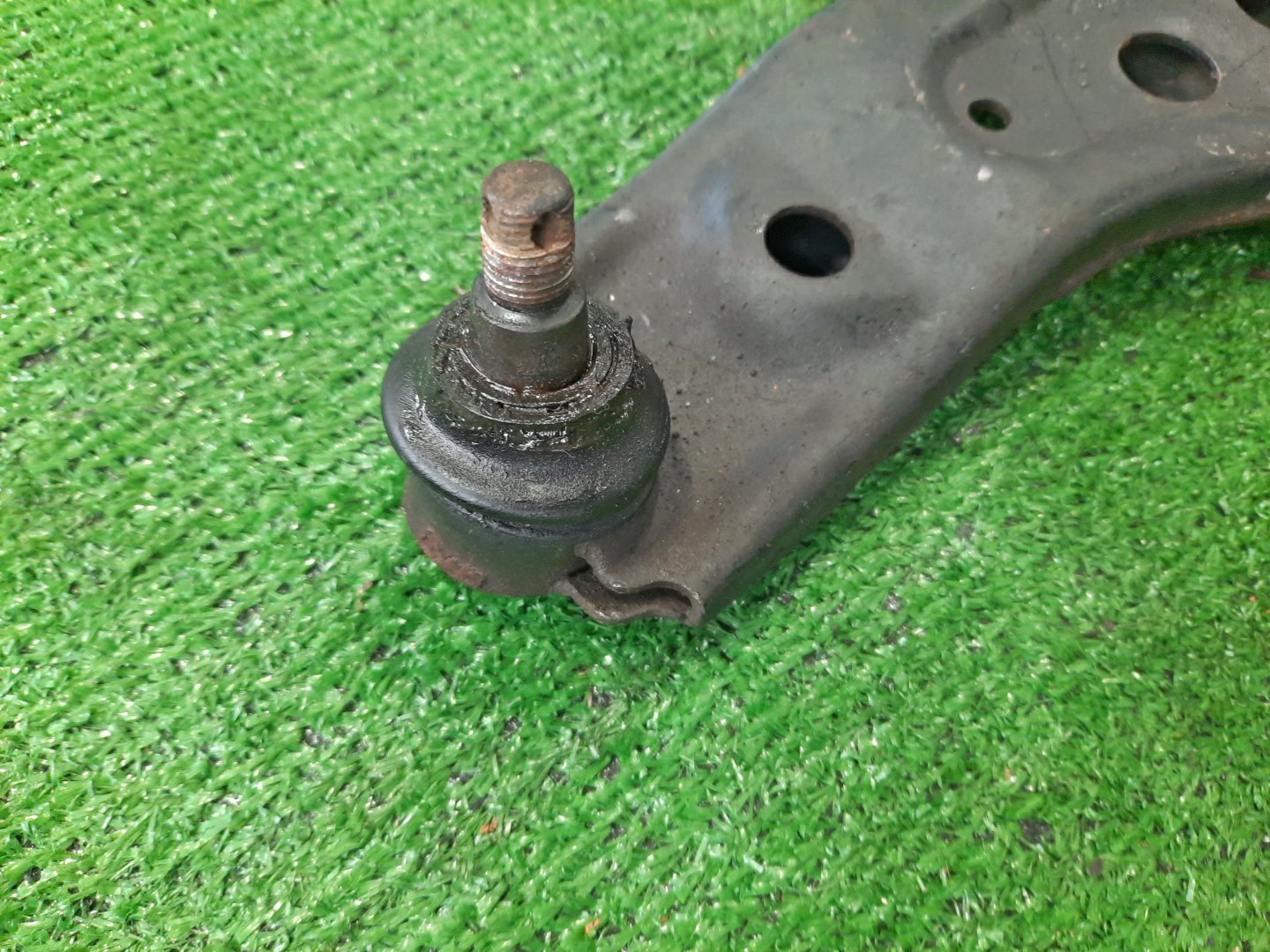 Рычаг левый передний TOYOTA BOON LUMINAS, PASSO SETTE, PASSO, BB, BOON, COO M512G, M502G, M502E, M512E, KGC15, KGC10, KGC30, NGC30, KGC35, QNC10, QNC20, QNC21, QNC25, M301S, M600S, M601S, M610S, M310S, M300S, M401S, M402S, M411S 3SZ-VE, 1KR-FE, 1NR-F
