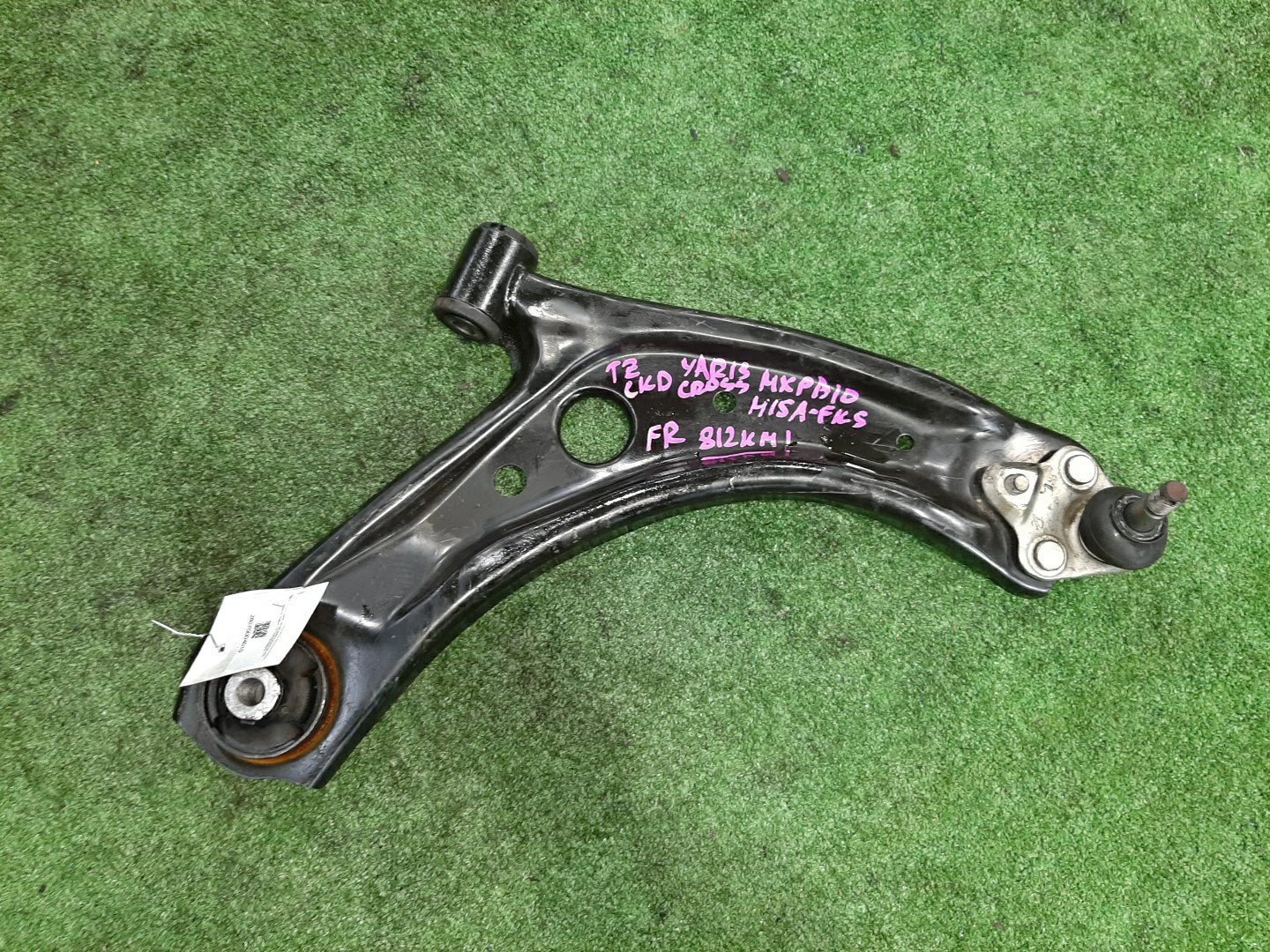 Рычаг правый передний TOYOTA YARIS CROSS MXPB10 M15A-FKS 1 ракурс