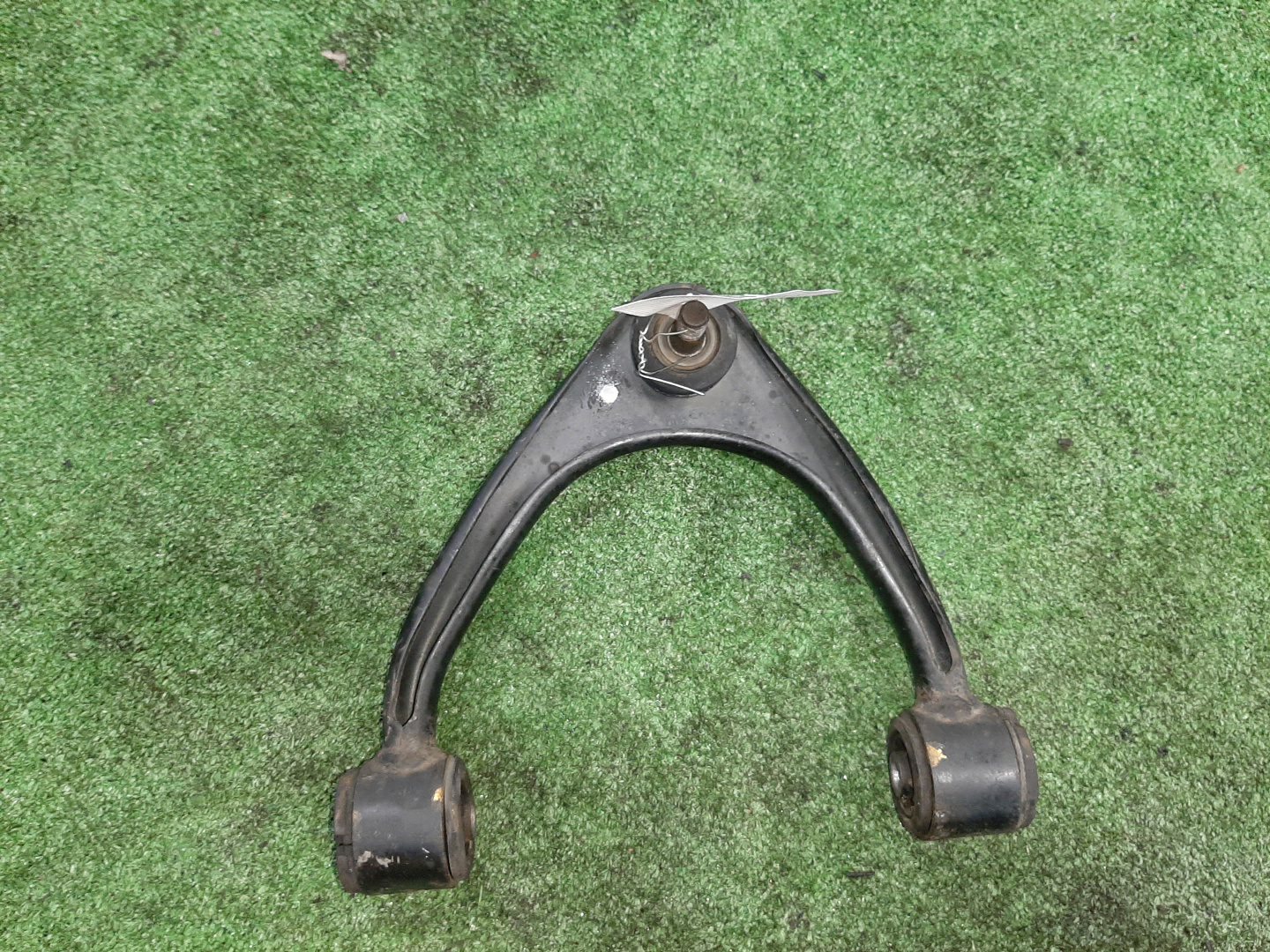 Рычаг левый передний TOYOTA CHASER, CRESTA, CROWN, MARK II GX100, GX90, JZX100, JZX90, LX100, JZS151, JZS155, GS151, LS151, JZX101, SX90 1G-FE, 1JZ-GE, 2L-TE, 2JZ-GE, 2L, 2JZ-GTE, 4S-FI 2 ракурс