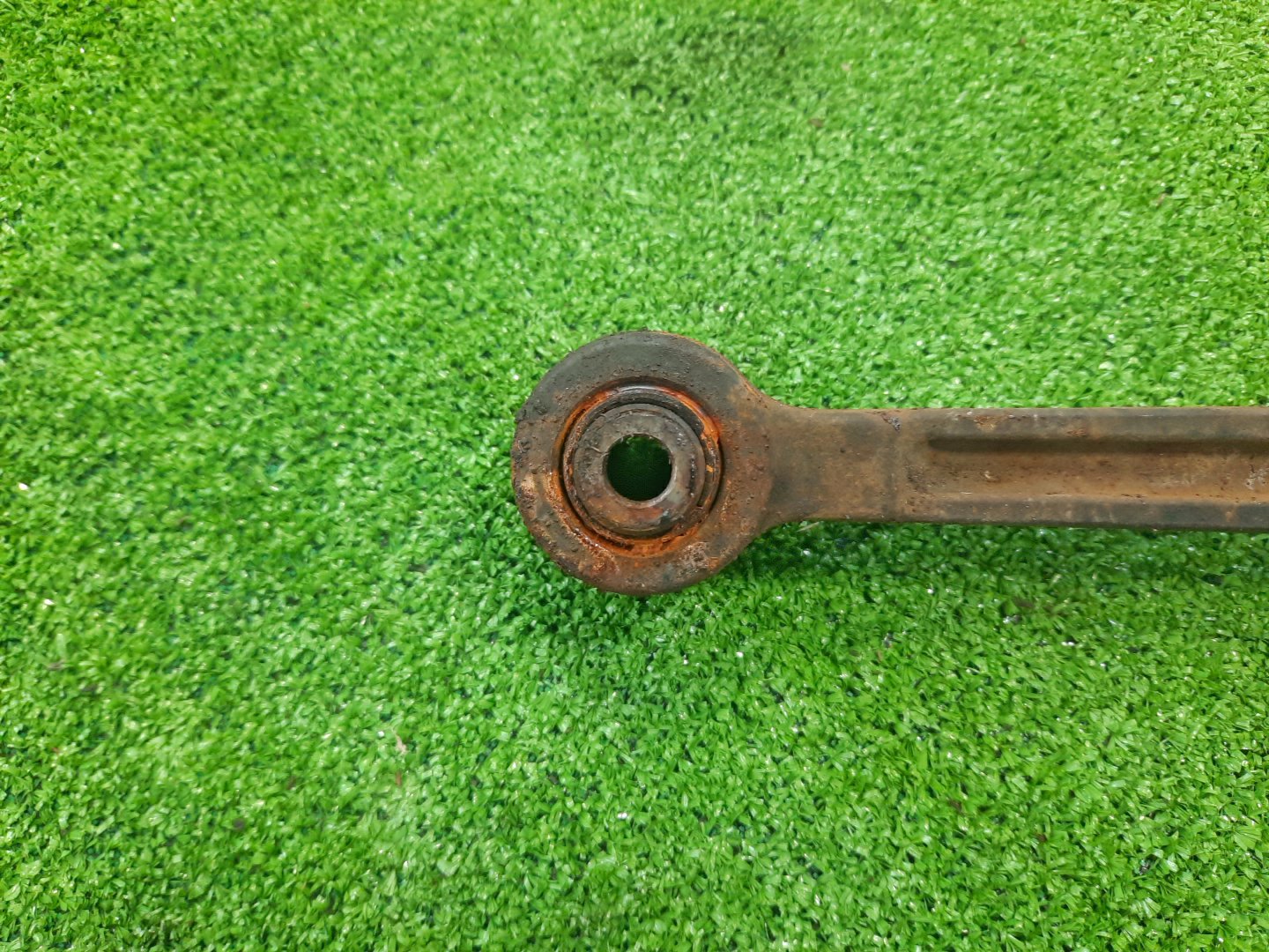Рычаг правый передний MAZDA DEMIO DW3W B3E 2 ракурс