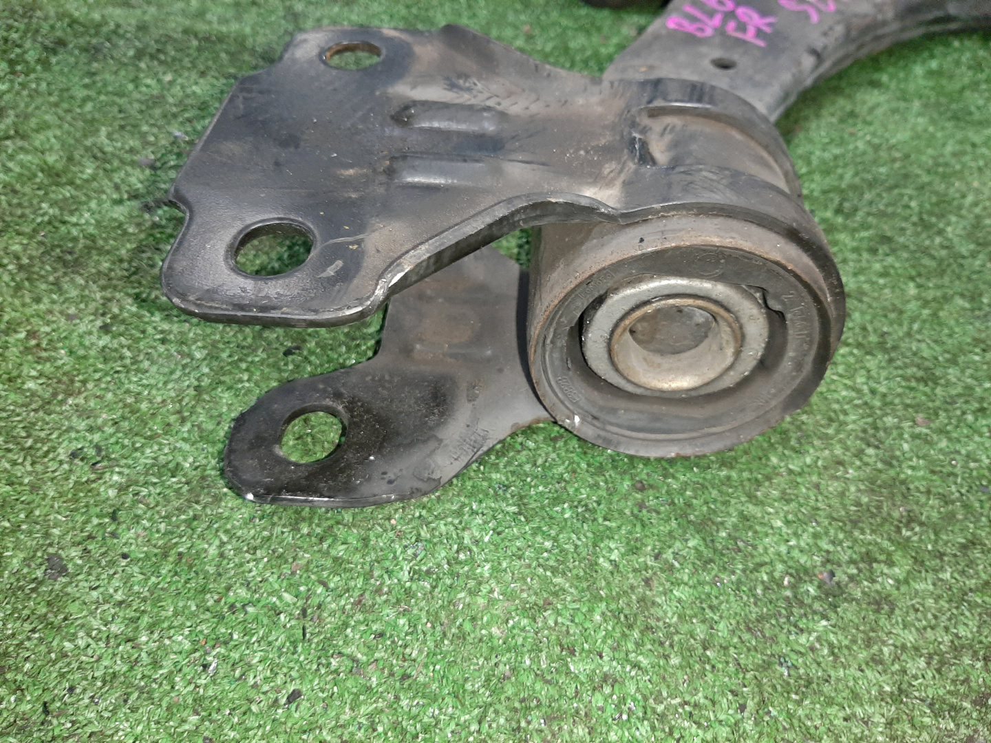 Рычаг правый передний MAZDA AXELA, MAZDA 3, 3 BL6FJ, BLEFW, BL5FP, BLEAP, BLEFP, BLFFP, BL3FW, BL5FW, BLEAW, BLFFW, BL Z6 4 ракурс