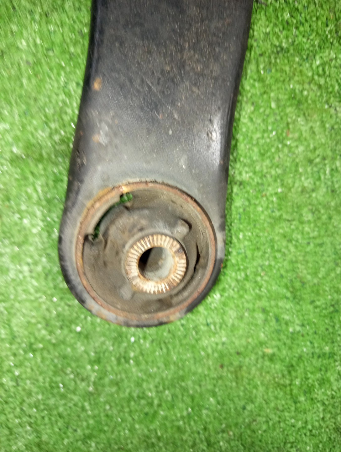 Рычаг левый передний TOYOTA CELICA, PRIUS, VISTA, VISTA ARDEO ZZT230, ZZT231, NHW10, NHW11, ZZV50, AZV50, SV50, SV55, AZV55, ZZV50G, SV50G, SV55G, AZV50G, AZV55G 1ZZ-FE, 2ZZ-GE, 1NZ-FXE, 1AZ-FSE, 3S-FSE, 3S-FE 2 ракурс
