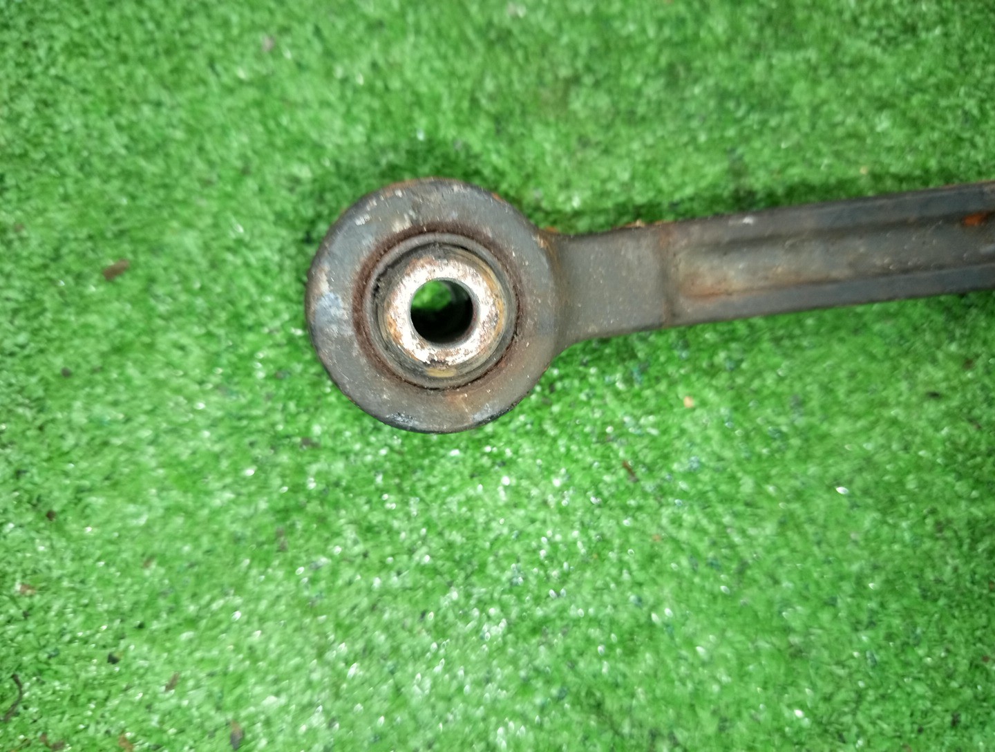 Рычаг правый передний MAZDA DEMIO DW3W B3 2 ракурс