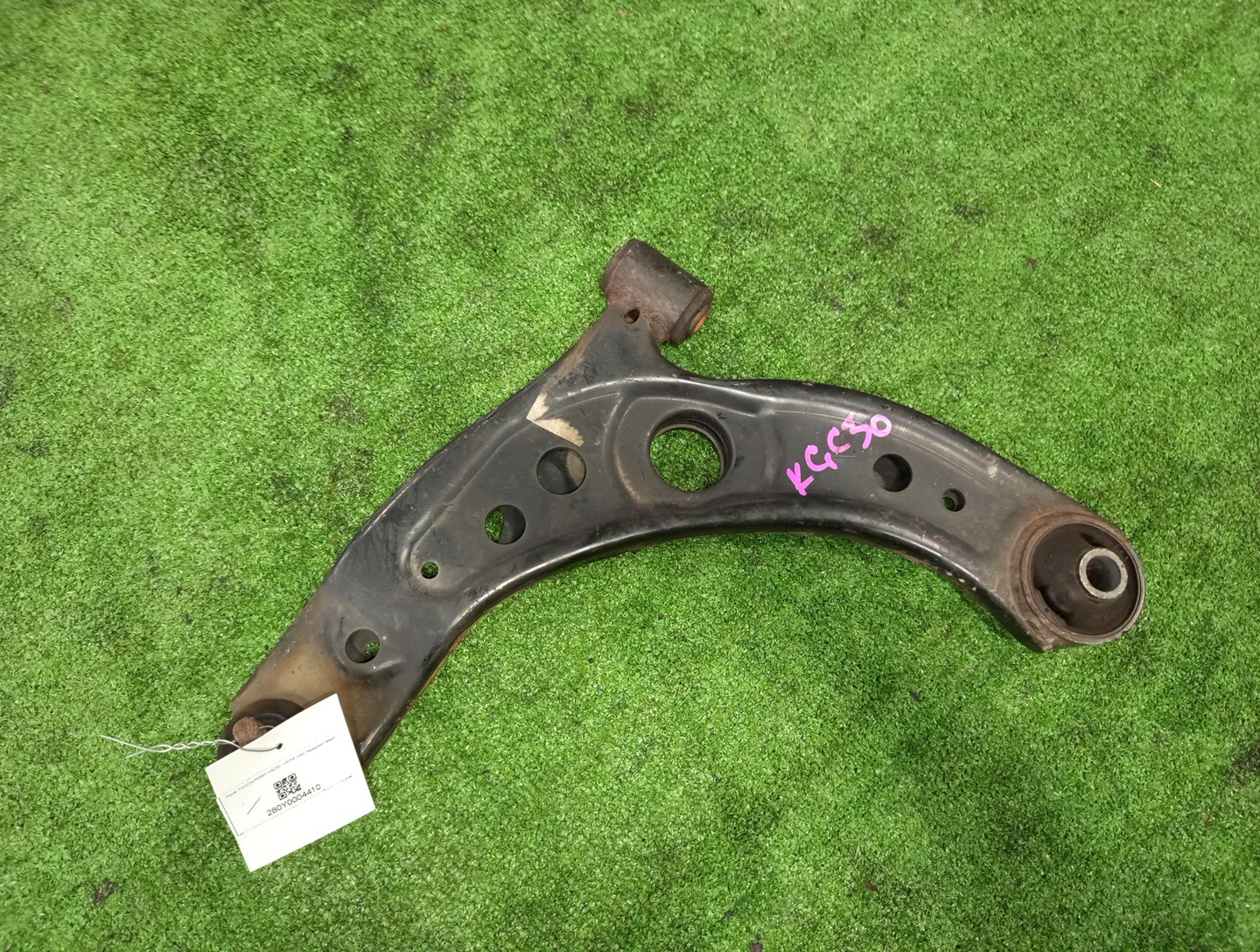 Рычаг левый передний TOYOTA BOON LUMINAS, PASSO SETTE, PASSO, BB, BOON, COO M512G, M502G, M502E, M512E, KGC15, KGC10, KGC30, NGC30, KGC35, QNC10, QNC20, QNC21, QNC25, M301S, M600S, M601S, M610S, M310S, M300S, M401S, M402S, M411S 3SZ-VE, 1KR-FE, 1NR-F