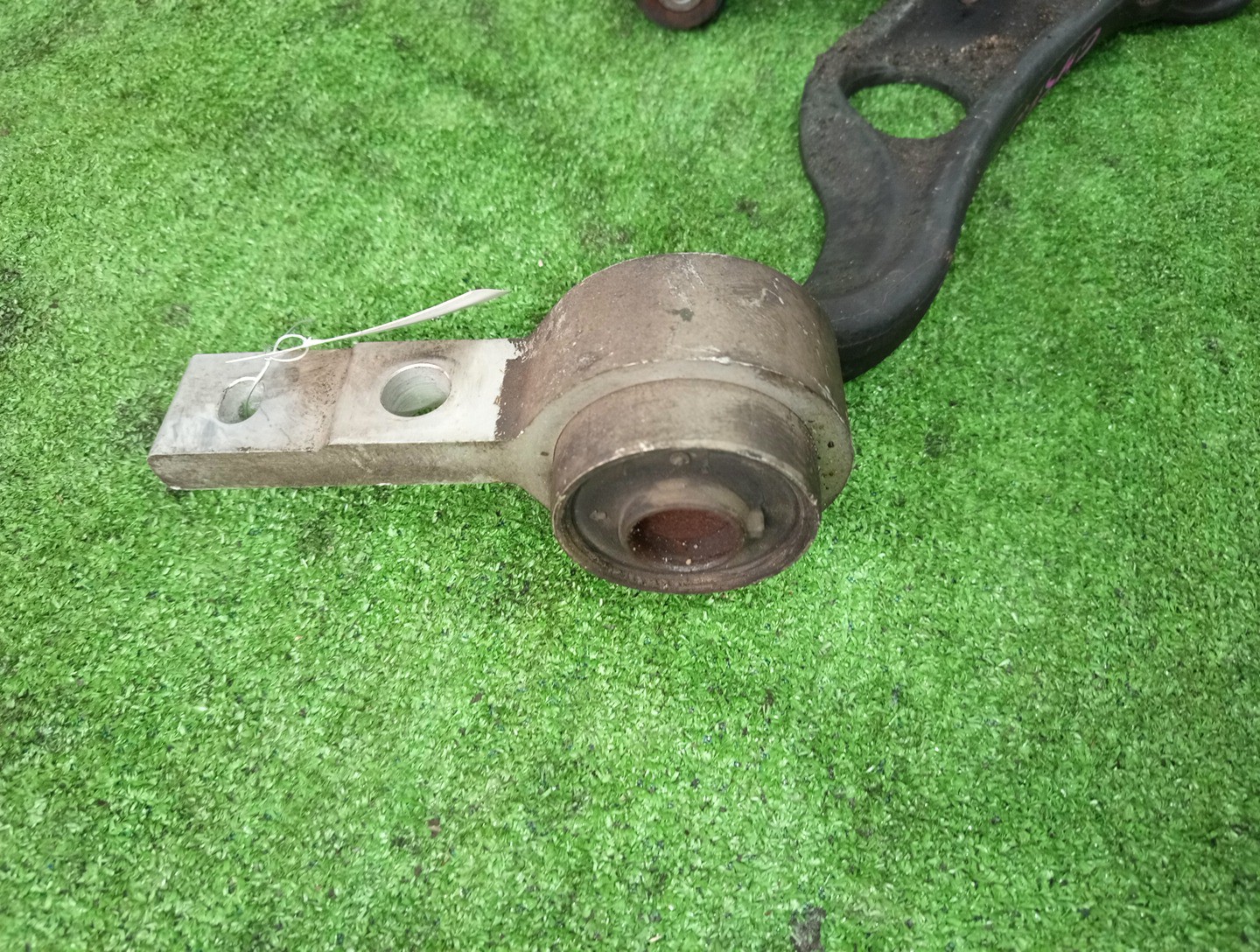Рычаг правый передний MAZDA ATENZA GH5FP, GH5AP, GH5AS, GH5FS, GHEFP, GHEFS, GH5AW, GH5FW, GHEFW L5-VE, LF-VE, LF-VD 2 ракурс