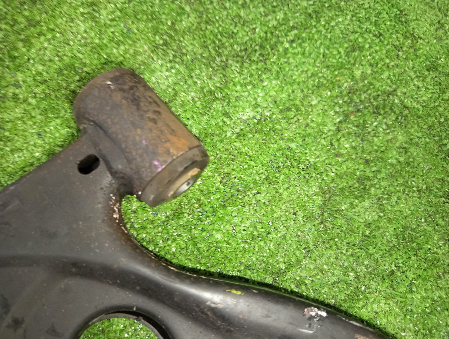 Рычаг левый передний TOYOTA BOON LUMINAS, PASSO SETTE, PASSO, BB, BOON, COO M512G, M502G, M502E, M512E, KGC15, KGC10, KGC30, NGC30, KGC35, QNC10, QNC20, QNC21, QNC25, M301S, M600S, M601S, M610S, M310S, M300S, M401S, M402S, M411S 3SZ-VE, 1KR-FE, 1NR-F