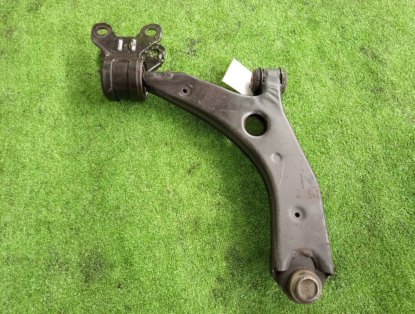 Рычаг левый передний MAZDA AXELA, MAZDA3, 3 BL6FJ, BLEFW, BL5FP, BLEAP, BLEFP, BLFFP, BL3FW, BL5FW, BLEAW, BLFFW, BL PE-VPS 2 ракурс