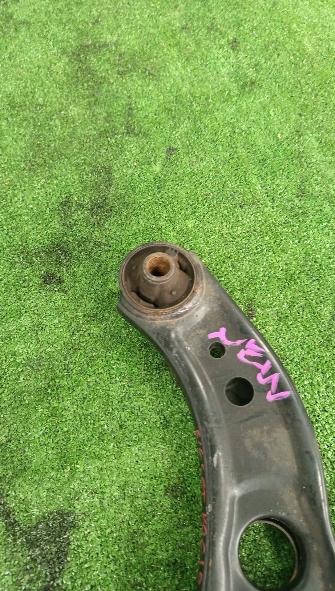 Рычаг правый передний TOYOTA BOON LUMINAS, PASSO SETTE, PASSO, BB, BOON, COO M512G, M502G, M502E, M512E, KGC15, KGC10, KGC30, NGC30, KGC35, QNC10, QNC20, QNC21, QNC25, M301S, M600S, M601S, M610S, M310S, M300S, M401S, M402S, M411S 3SZ-VE, 1KR-FE, 1NR-