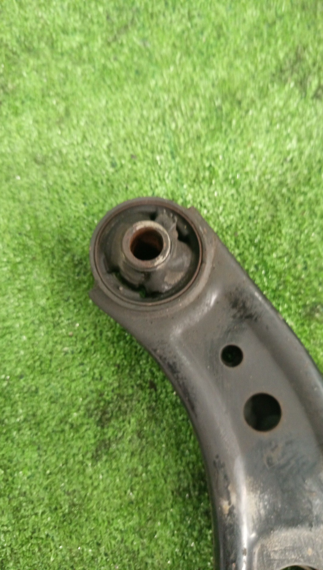 Рычаг правый передний TOYOTA BOON LUMINAS, PASSO SETTE, PASSO, BB, BOON, COO M512G, M502G, M502E, M512E, KGC15, KGC10, KGC30, NGC30, KGC35, QNC10, QNC20, QNC21, QNC25, M301S, M600S, M601S, M610S, M310S, M300S, M401S, M402S, M411S 3SZ-VE, 1KR-FE, 1NR-