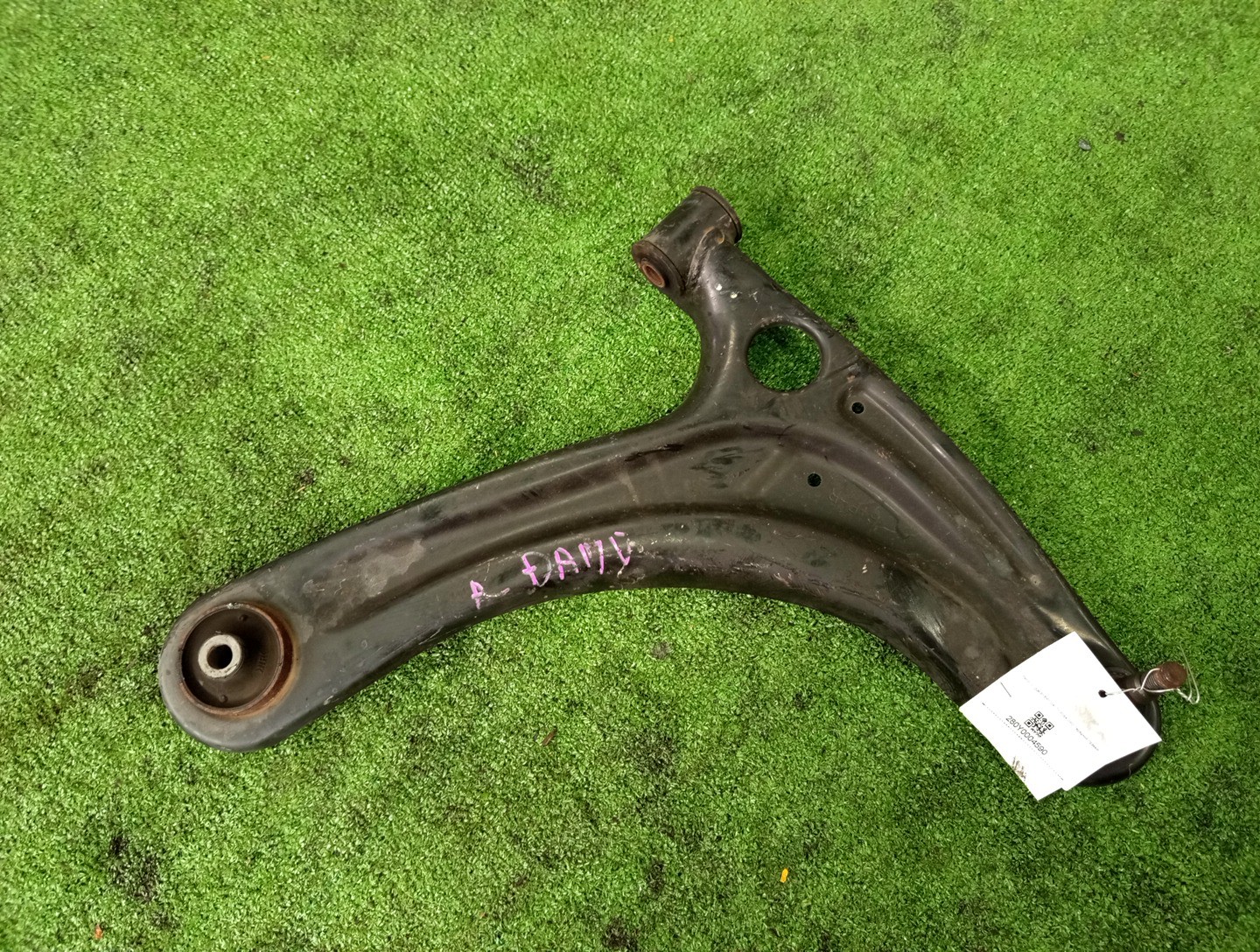 Рычаг правый передний SUZUKI EVERY DA17V R06A 1 ракурс