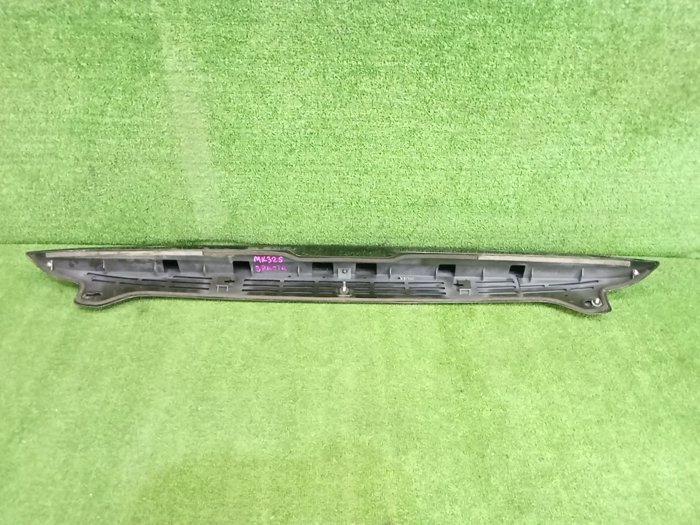 Спойлер SUZUKI SPACIA MK32S 2 ракурс
