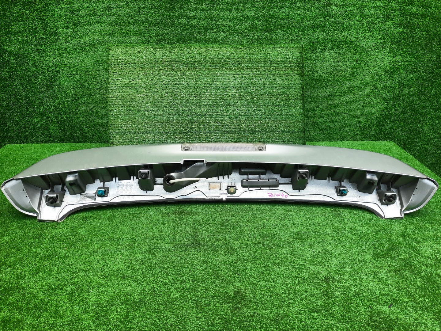 Спойлер TOYOTA PRIUS ALPHA ZVW41W, ZVW40W 76085-47060 2 ракурс
