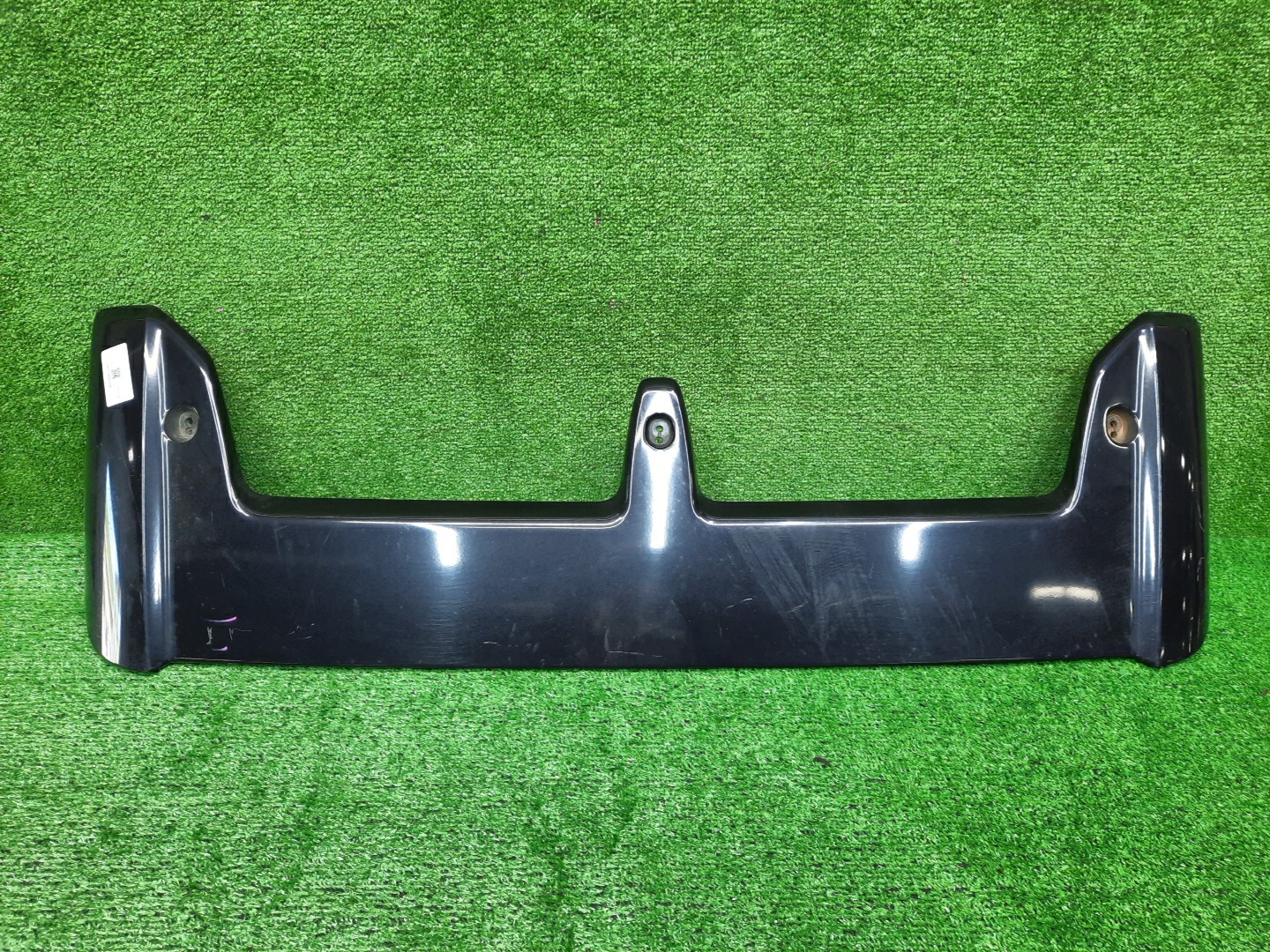 Спойлер MITSUBISHI PAJERO IO H76W MR351506 1 ракурс Спойлер MITSUBISHI PAJERO IO H76W MR351506 1 ракурс