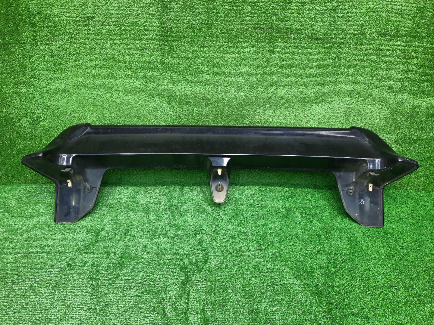 Спойлер MITSUBISHI PAJERO IO H76W MR351506 3 ракурс