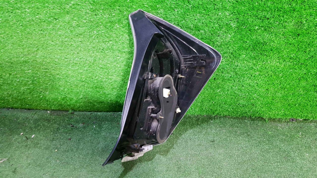 Стоп-сигнал левый задний TOYOTA PRIUS ZVW30 2 ракурс
