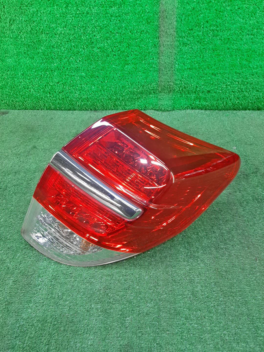 Стоп-сигнал правый задний TOYOTA RAV4, VANGUARD ZSA30, ZSA35, ACA38W, GSA33W, ACA33W 1 ракурс